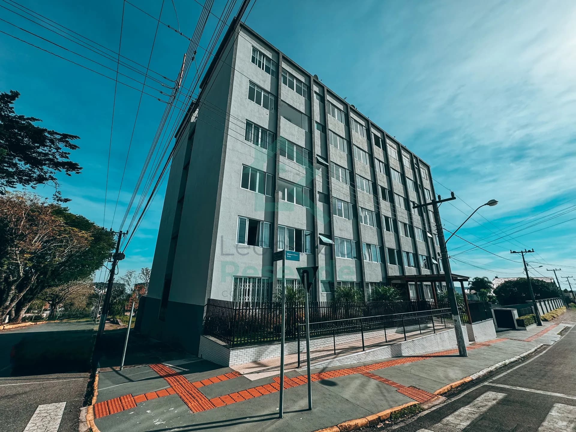 APARTAMENTO NO CENTRO DE RIO NEGRO PR